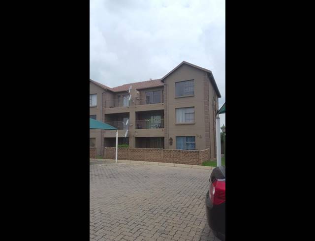 2 BEDROOM PROPERTY TO RENT IN SONNEVELD